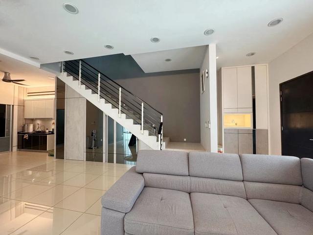 Best Buy SemiD Fully Renovated Gated Guarded Raintree Park 2