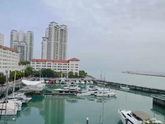BEST BUY Straits Quay The waterside 1025sf facing Marina and seaview