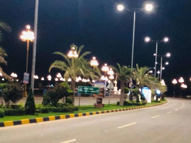 Best charm 5,7,10 marla installments booking available in metro city. Gujrat ID 25015