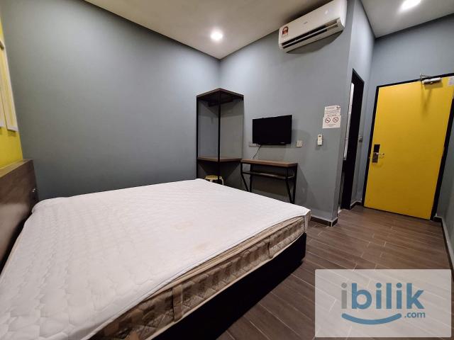 BEST DEAL Pudu KL ️Fully furnished king bed room attached with washroom Zero depo one month depo FREE Wi Fi