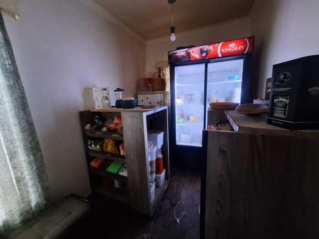 BEST FIXER UPPER OPPORTUNITY FOR APRIL IN AKASIA, ERF 988m² ACT FAST!
