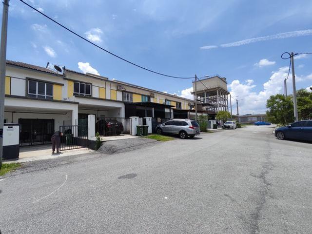 BEST PLACE Double Storey Sari Alamanda 2 Rawang