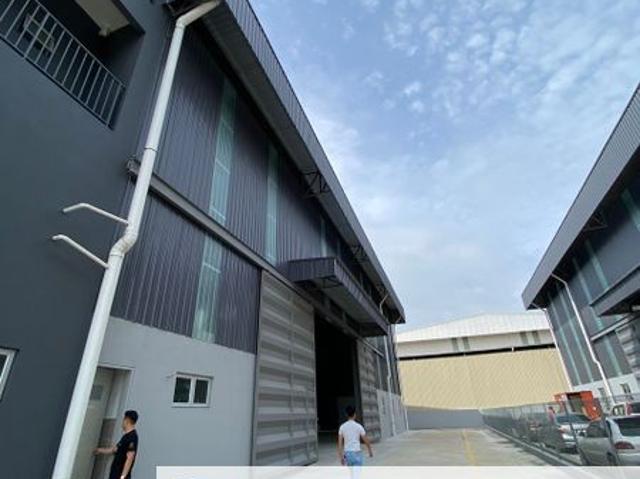 BEST PRICE FOR INVEST, FREEHOLD SEMI D FACTORY 5% ROI