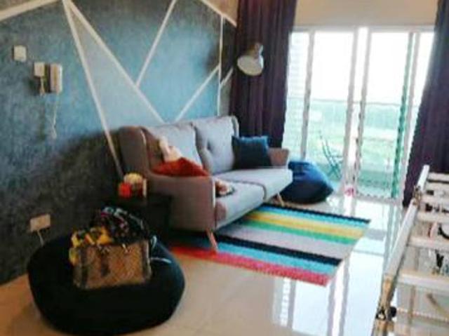 Best Renovated furnish SIGNATURE Condo Perai 2 car parks 1087sf