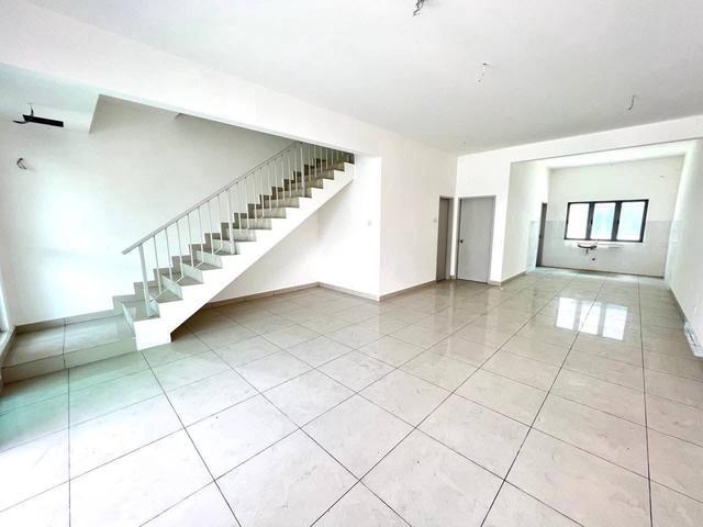 BEST RENT2 Storey Taman Sempurna Damai SemenyihNew Condition4Bilik