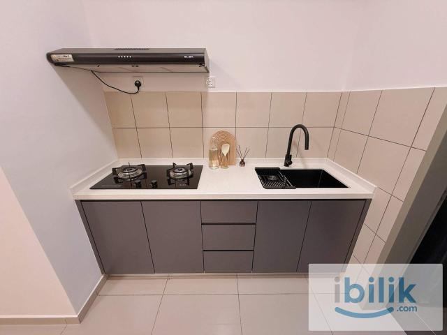 Best room in town! Premium queen room! Accessible to ldp highway