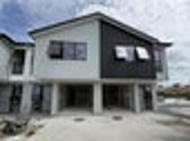 Best Value End Unit Townhouse Act Fast