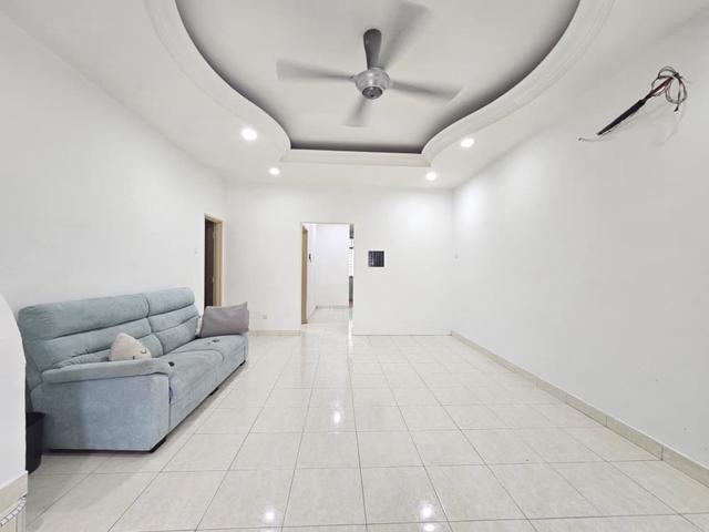 Bestari Indah Puteri Wangsa Ulu Tiram JB 2 Storey for Rent Rumah Sewa