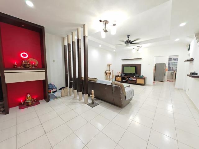 Bestari Indah Ulu Tiram Double Storey Terrace 20x70 Renovated Good Con
