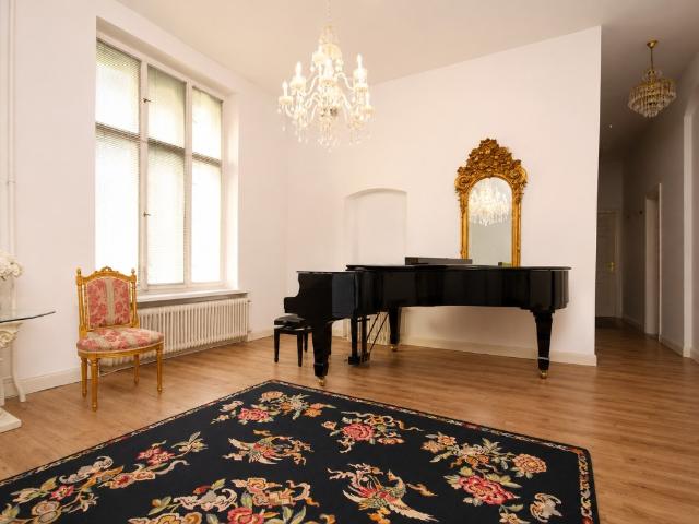 Bestlage, 100 qm Altbau, ruhig, hell, Wilmersdorf