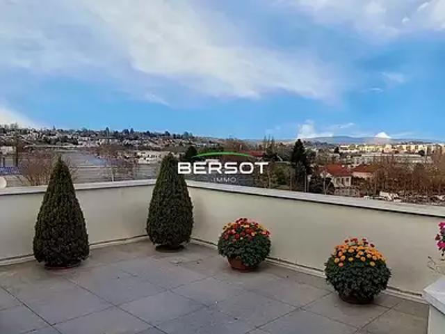 Besançon 25000 Achat / Vente appartement 5 pièces t5 au dernier étage parking
