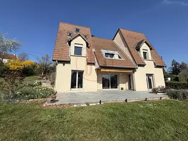 Besançon 25000 Achat / Vente maison 8 pièces t8