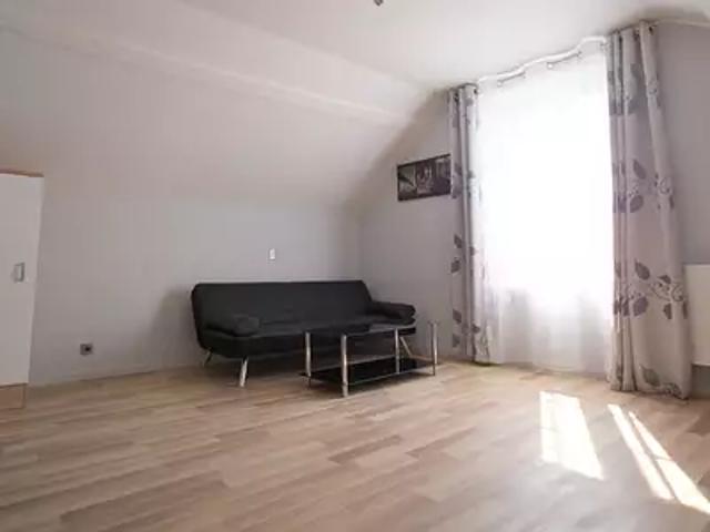 Besançon 25000 Location appartement 1 pièce t1 au dernier étage