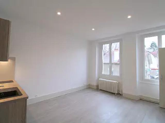Besançon 25000 Location appartement 1 pièce t1 parking