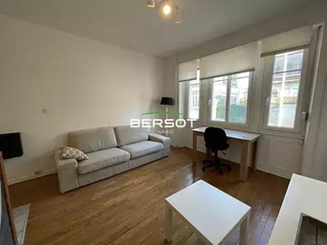 Besançon 25000 Location appartement 2 pièces t2 au dernier étage cave