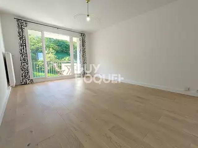 Besançon 25000 Location appartement 3 pièces t3 au dernier étage cave