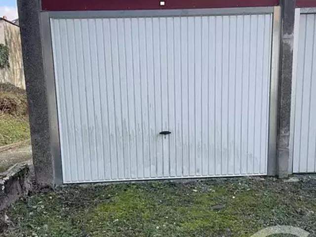 Besançon 25000 Location parking