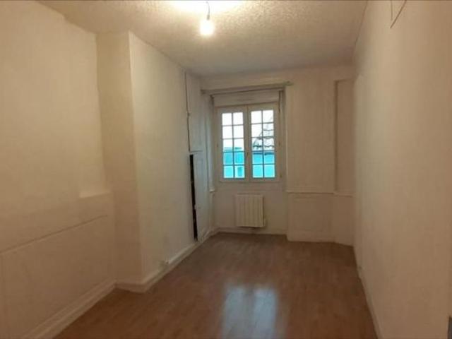Besançon Doubs Rue Renan, T3 61 m² en 2ème étage