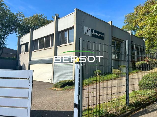 Besançon sortie Est direction Marchaux Immeuble de bureaux