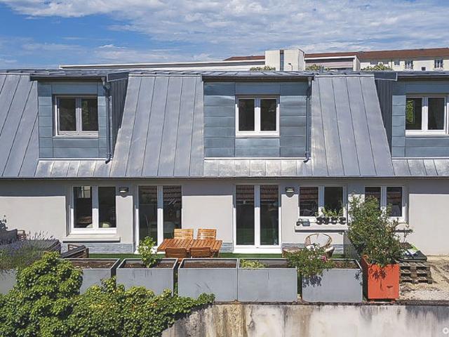 BESANCON Appartement T4 duplex Terrasse de 30 m², parking privatif et esprit maison