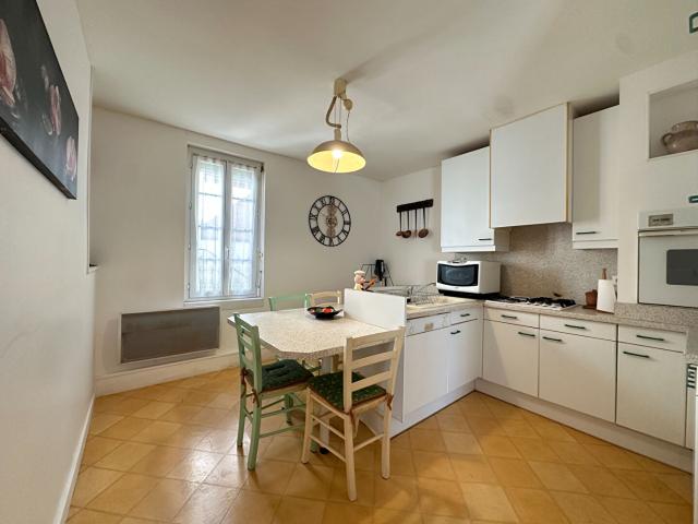 BESANCON QUARTIER CHAPRAIS Duplex 3 pièces avec potentiel