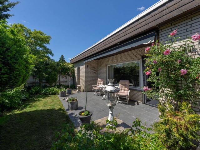 Besondere Architektur trifft Gemütlichkeit Atrium Bungalow auf Selm Cappenberg