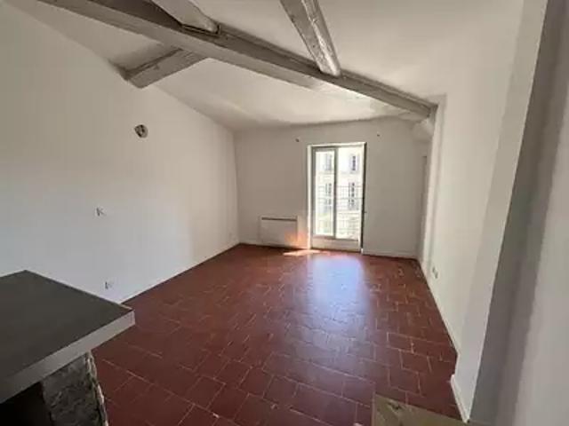 Bessan 34550 Location appartement 3 pièces t3 au dernier étage