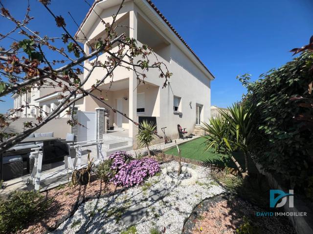 BESSAN VILLA RECENTE RDC + 1 SUR TERRAIN DE 254 M2