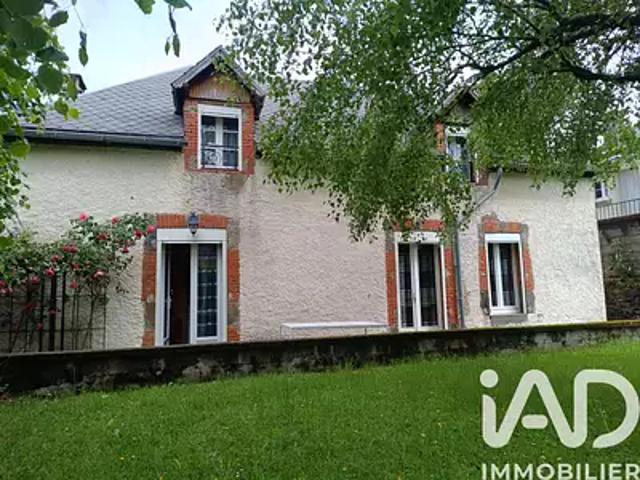 Besse 15140 Achat / Vente maison 6 pièces t6 parking