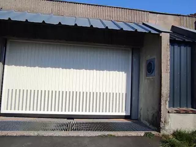 Besse et Saint Anastaise 63610 Achat / Vente parking