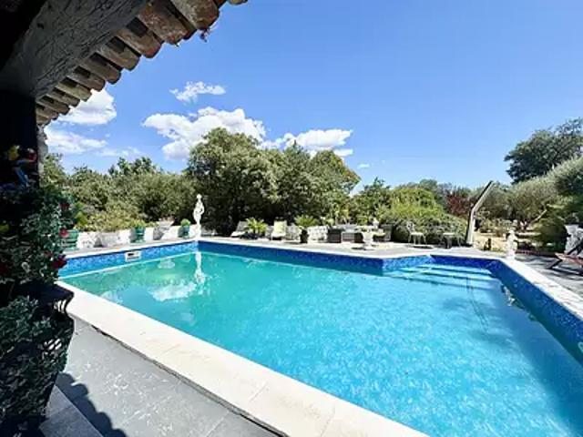 Besse sur Issole 83890 Achat / Vente maison 5 pièces t5 au dernier étage cave