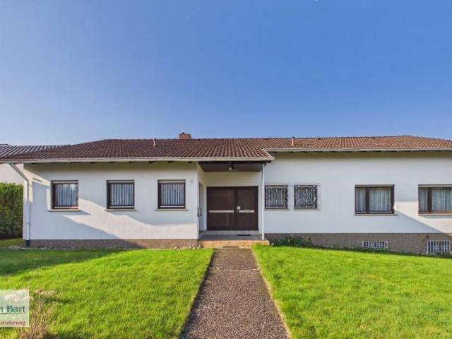 BESSERINGEN HÖHENLAGE: BUNGALOW MIT ELW IN TOP WOHNLAGE