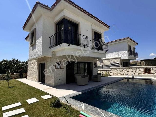 Better Call Us'dan Reisdere'de Havuzlu Villa