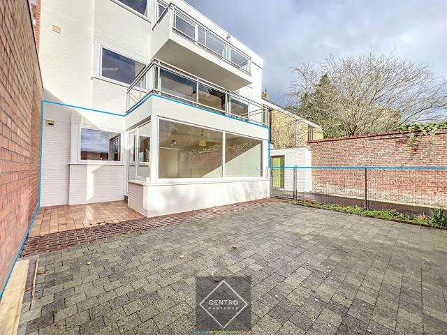 Betaalbaar app. 85m² met 2 slpks, kelderberging en TERRAS van 50m² !