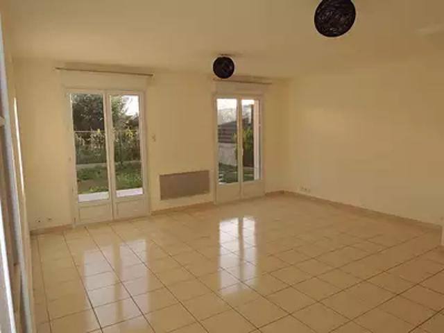 Bétheniville 51490 Location maison 5 pièces t5 au dernier étage terrasse