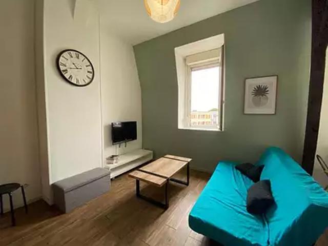 Béthune 62400 Location appartement 1 pièce t1 au dernier étage