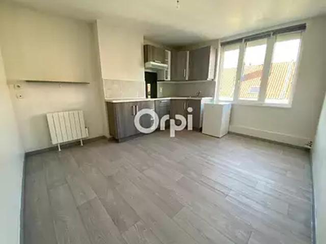 Béthune 62400 Location appartement 2 pièces t2 au dernier étage