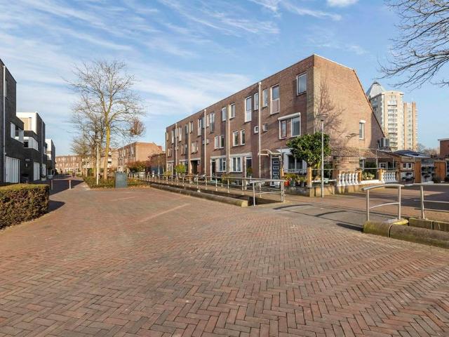 Beurtvaartstraat, 18, 7311MR, Apeldoorn, Gelderland 7311MR
