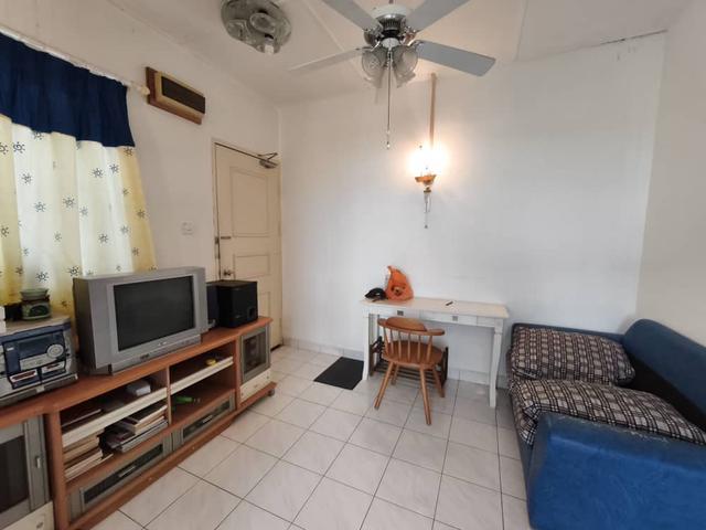 Beverly Hills Phase 5 High Floor Fully Furnished Below Market Value