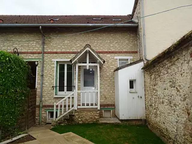 Béville le Comte 28700 Location maison 4 pièces t4 cave