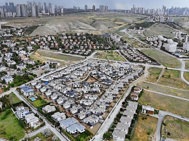 Beytepe Santra Villaları Satılık 6+1 Köşe Villa