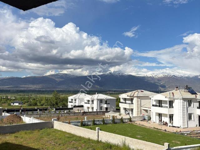 Beyaz Emlak