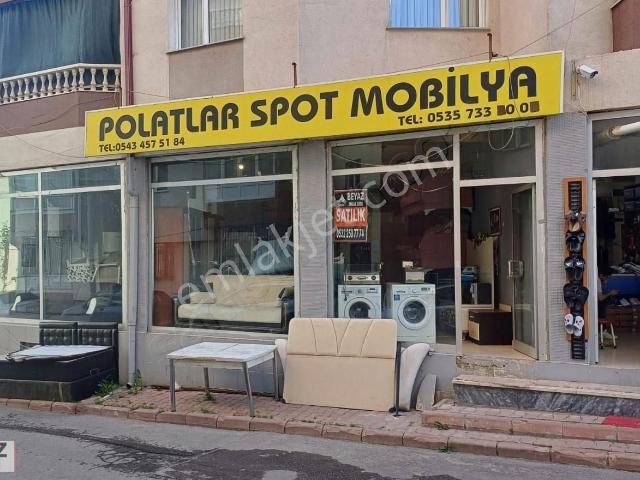 Beyaz Emlak'tan Hayri Sığırcı Cad.aradadükkan Satılık