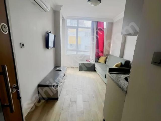 Beyaz Evler Girişi 1+1 Full Eşyalı Kaçmaz. !