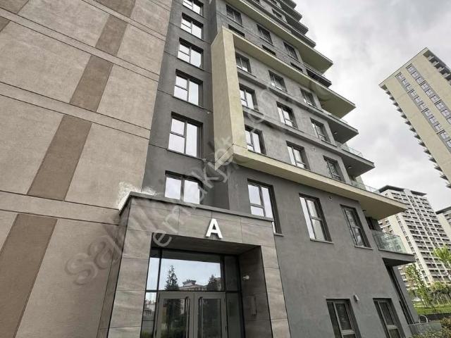 Beyaz Saray'dan Emlak Konut 15.etap Balkonlu 1+1 Kiralık Daire