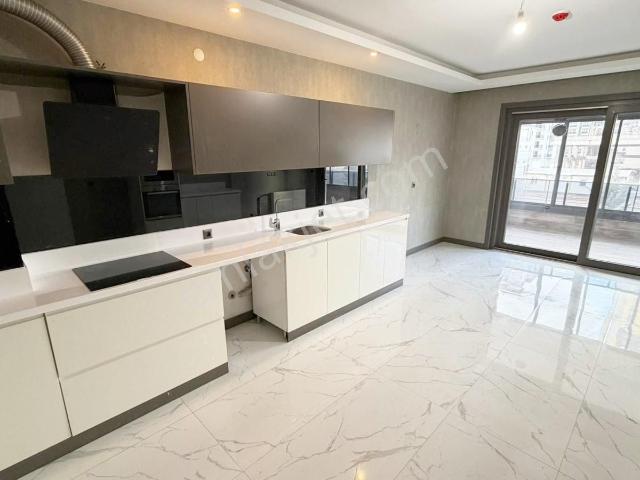 Beyaz'dan Ovacığın En Prestijli Sitesinden 4+1