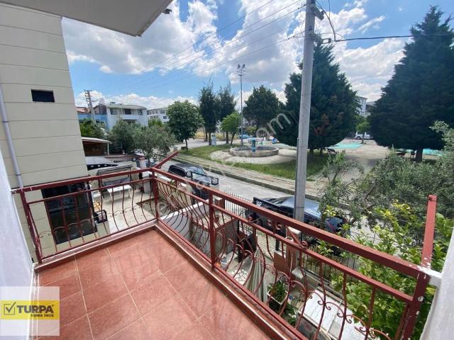 Beyazevlerde 3+1 Geniş Üç Balkonlu Önü Açık Kiralık Daire