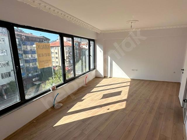BEYAZITPAŞA'DA ANA CADDE ÜZERİNDE SIFIR 1+1 OFİS!