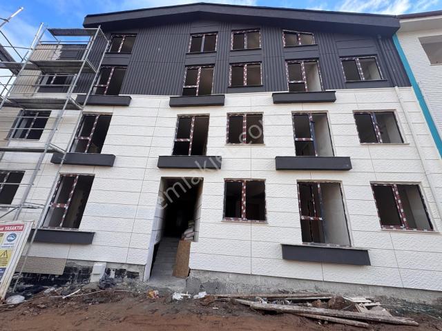 Beybağı'nda Sıfır Binada 1+1 Çift Asansörlü Satılık Daire