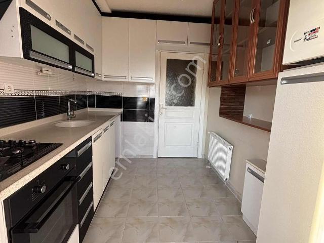 Beyhekim Tokide Bakımlı 2+1 Kiralık Ara Kat Daire